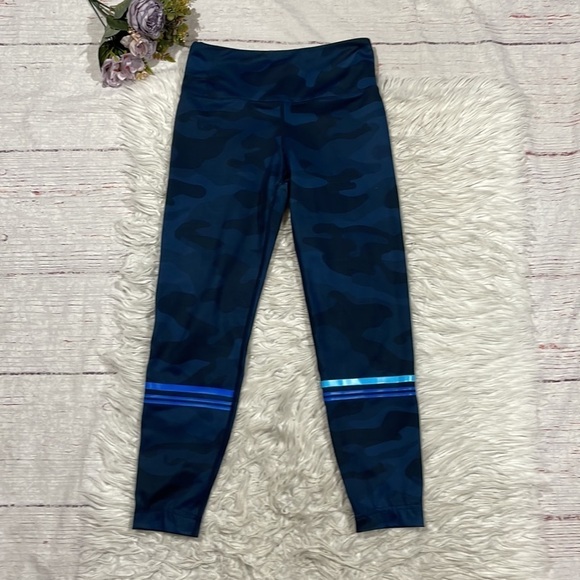 Lilybod x Soulcycle High Rise Blue Leggings With Camo Details - Picture 2 of 11